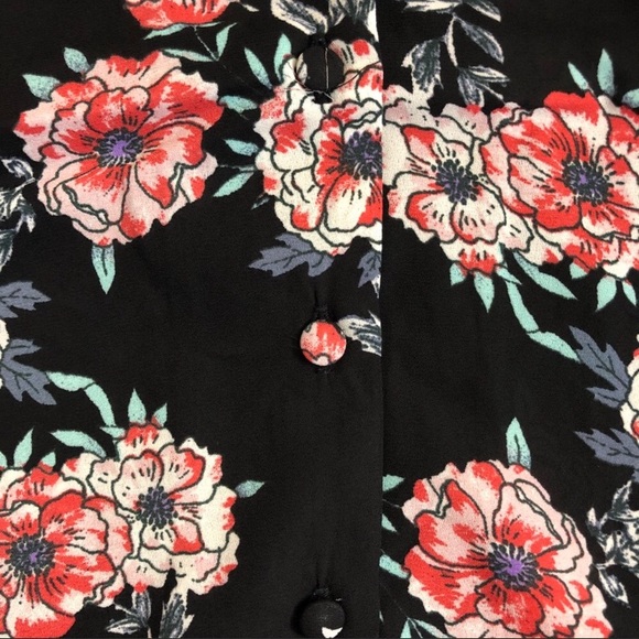 *3 for $30* Black Bell Sleeve Floral Cardigan - Picture 6 of 7